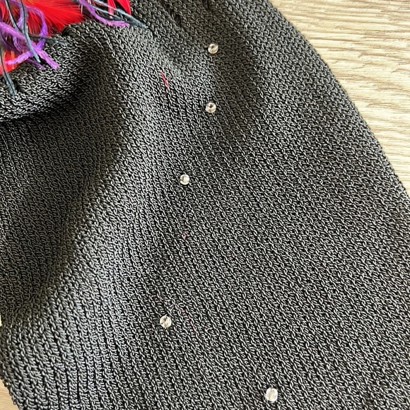 VINTAGE EMBELLISHED 80s Feather red Rosette 1-sleeved knit jersey black 6 - Picture 9 of 16